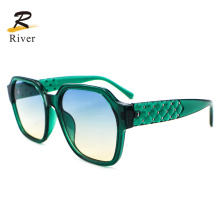 Fashion Diamond-Encrusted PC Frame Women Wholesale Sunglasses